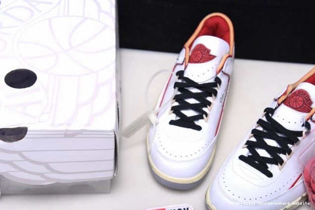 Official Maikesneakers Red Low Retro DJ4375-106 2 SP Jordan White Off-White 0702